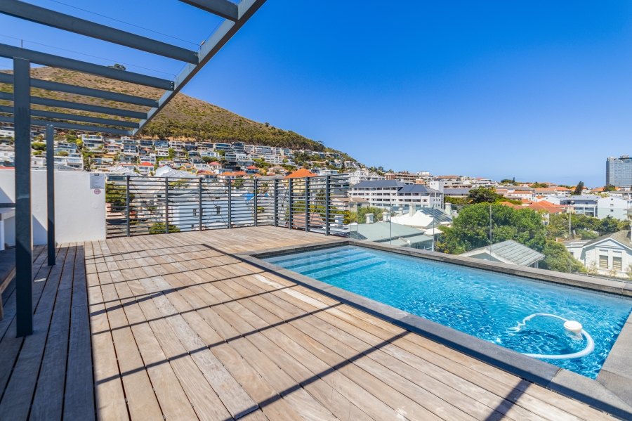 To Let 3 Bedroom Property for Rent in Green Point Western Cape